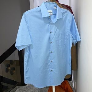 Calvin Klein, Medium short sleeve button down
